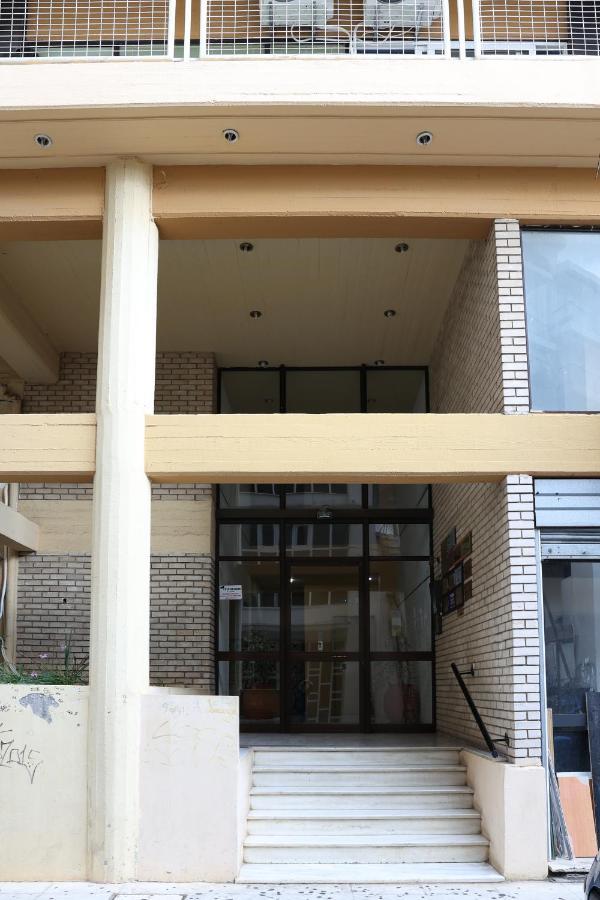 Spacious View Of Central Square Kalamata Exterior photo
